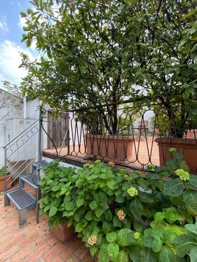 Terrazza Garibaldi By Postcardsfrom Διαμέρισμα Βερόνα Εξωτερικό φωτογραφία