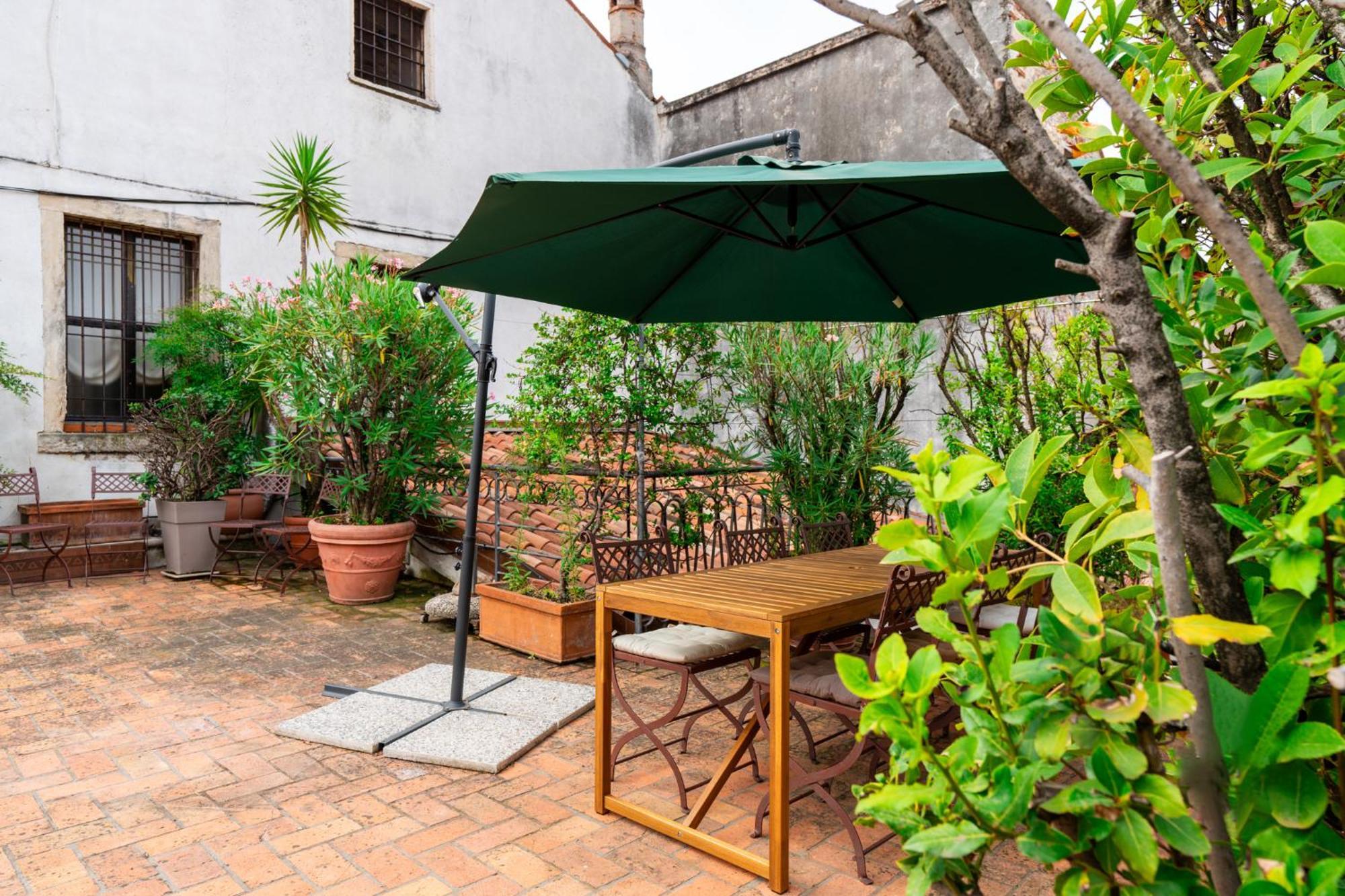 Terrazza Garibaldi By Postcardsfrom Διαμέρισμα Βερόνα Εξωτερικό φωτογραφία